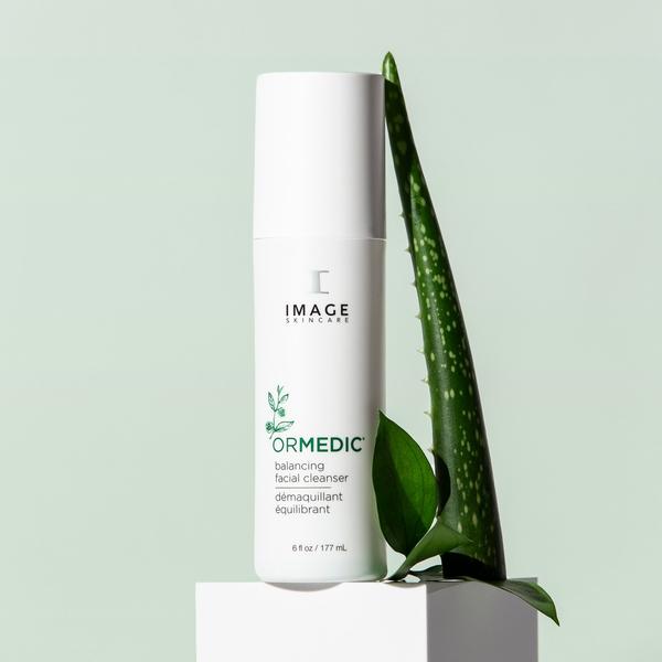 ORMEDIC BALANCING FACIAL CLEANSER image 2